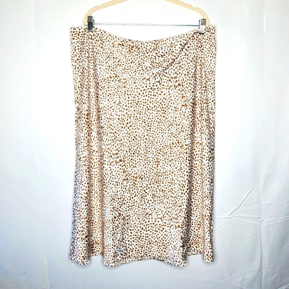 NEW J. Crew Satiny Midi Slip Skirt Size 2X Animal Print Midi Stretch Waist Chic - Picture 2 of 12